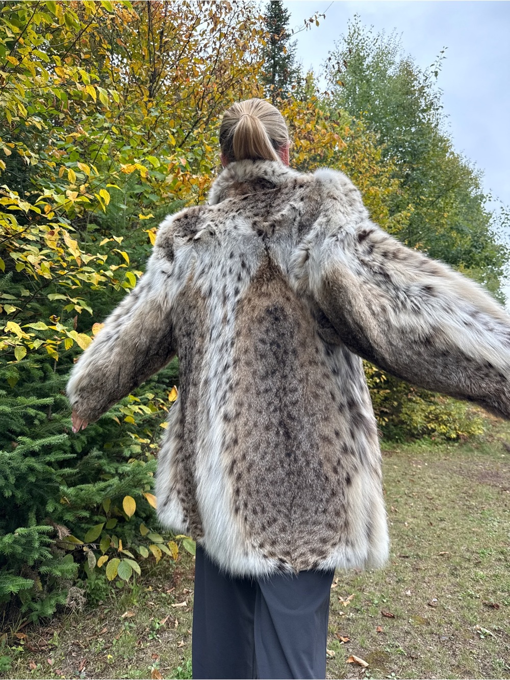 INCREDIBLE 100% real lynx fur coat vintage extra spotted